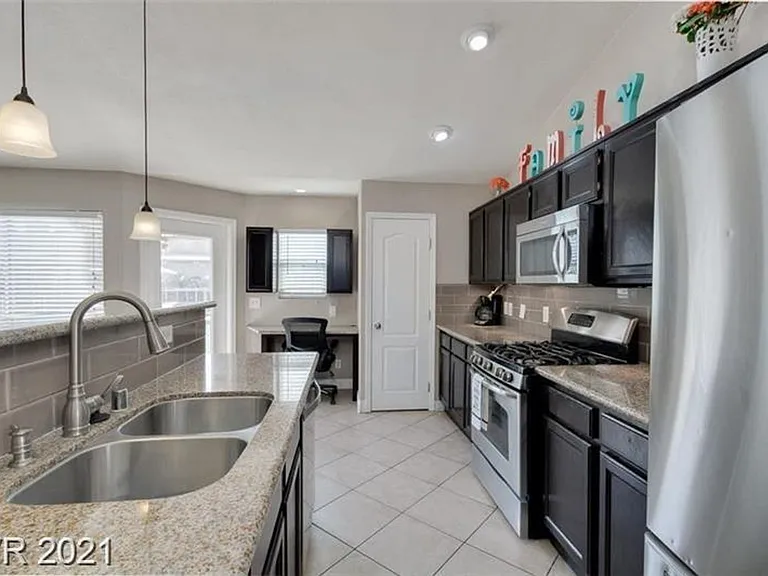 437 Waterwheel Falls Dr — Photo 18
