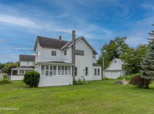 12 Green St, Mayfield, NY 12117