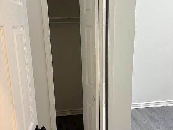 3rd image of 1733 W Erie Ave #1