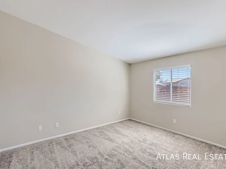 3105 Meadow Flower Ave — Photo 4