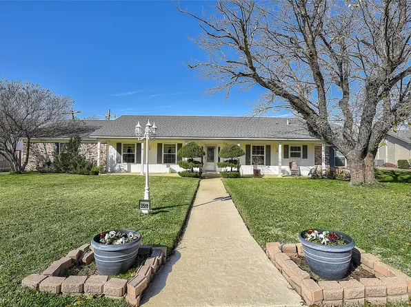 3511 Apple Valley Dr, Farmers Branch, TX 75234