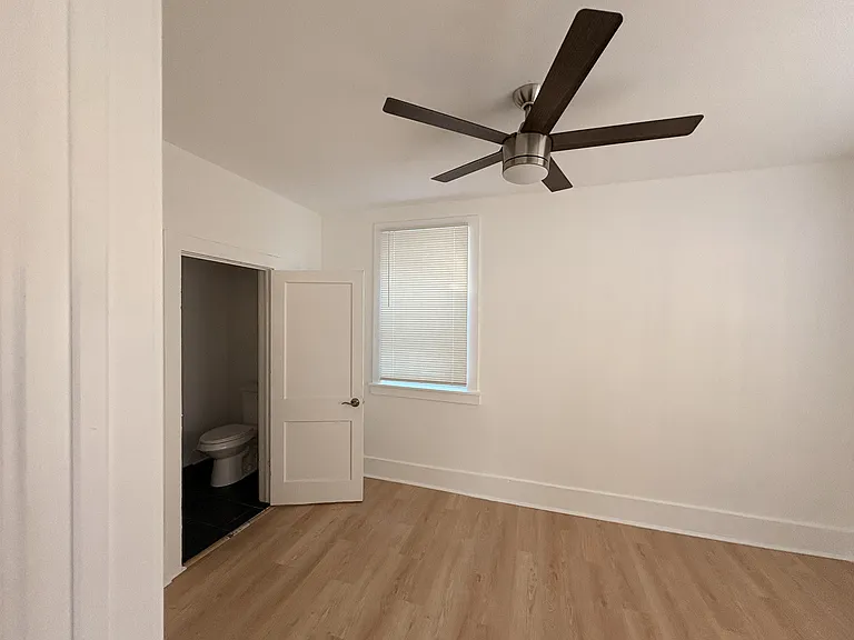 741 Walnut St — Photo 13