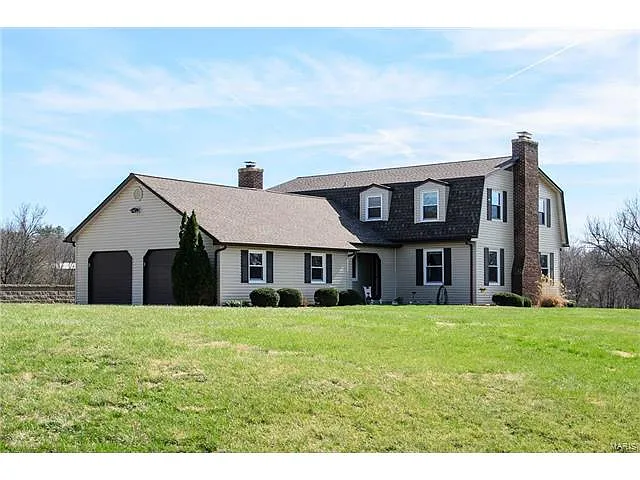 100 E Wind Dr photo 1