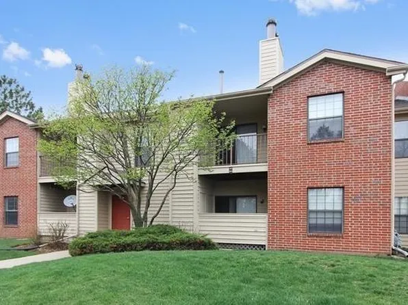 2028 N Rand Rd, Palatine, IL