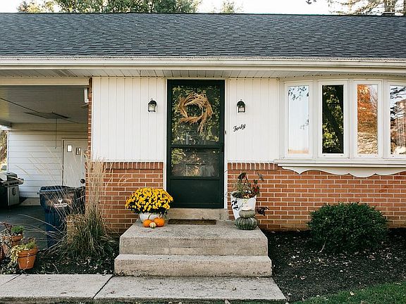 3rd image of 40 Highland Dr