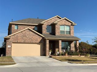 300 Lemon Mint Ln, Denton, TX 76210