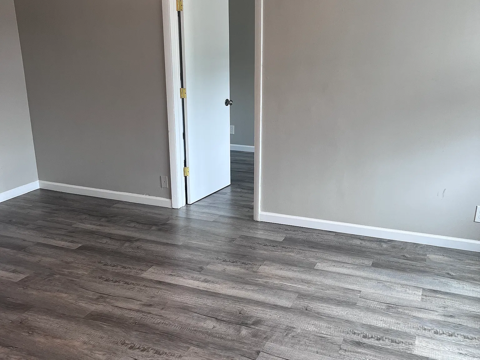 1 bed, 600 sqft, $950 — Photo 2