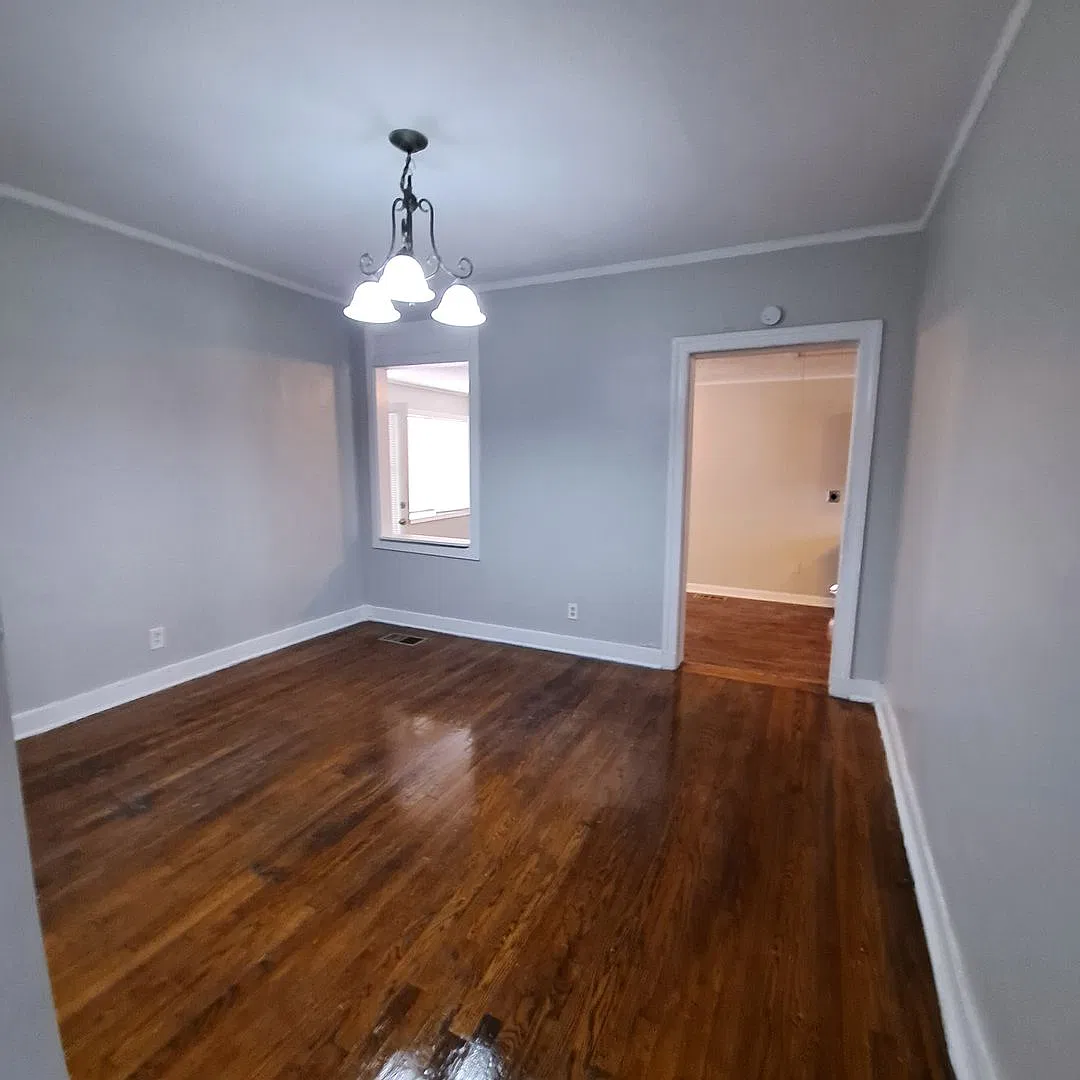 Welcome to 118 S Humes Street! — Photo 3