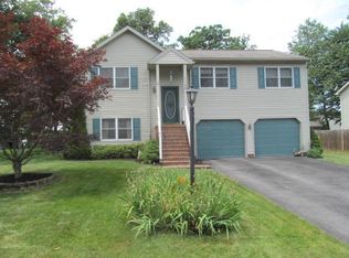 1109 Cobblestone Ct, Hanover, PA 17331