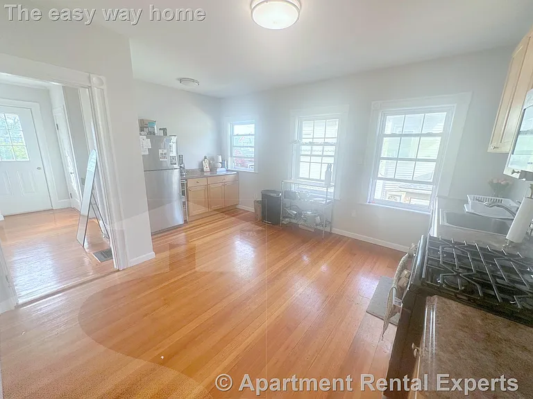 253 Arlington St #2 — Photo 5