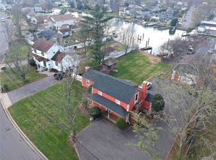 1 Roosevelt Blvd, Massapequa, NY 11758
