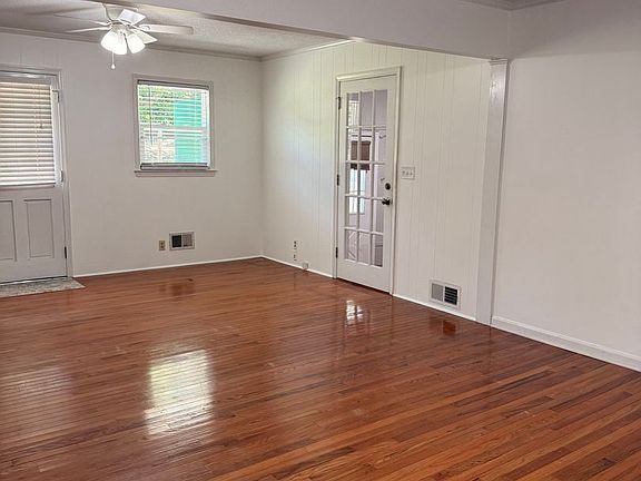 3rd image of 1503 Anthony Dr