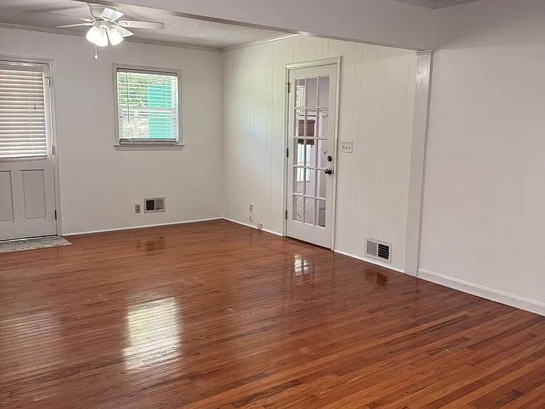 1503 Anthony Dr — Photo 3