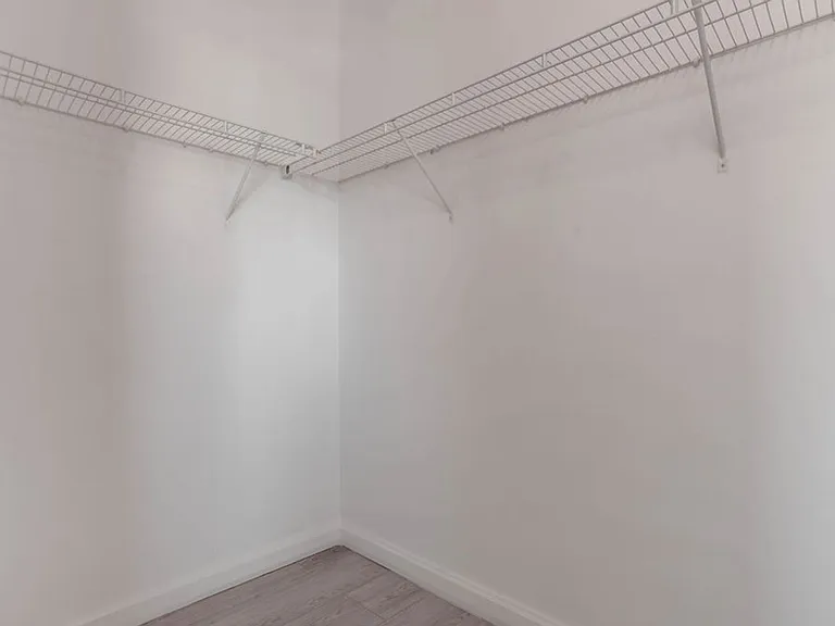 2049 Rockburne St — Photo 29