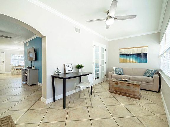 3rd image of 19417 Gulf Blvd #D-111