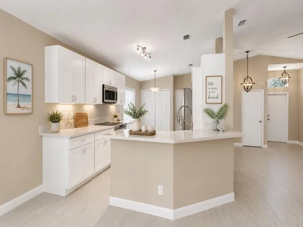 962 E 13th Sq, Vero Beach, FL 32960