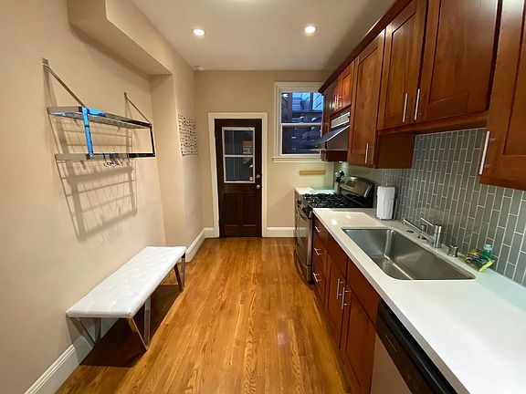 4th image of 1507 Francisco St #1507