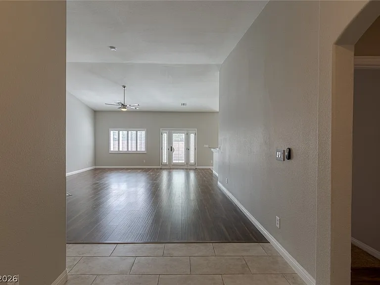 4029 Genoa Dr — Photo 5