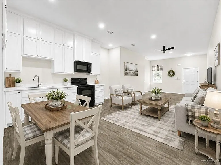 620 W 25th St — Photo 3