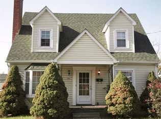 215 N Bath Ave, Waynesboro, VA 22980