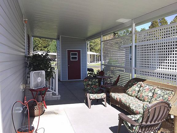 4th image of 594 Haines Ave #594