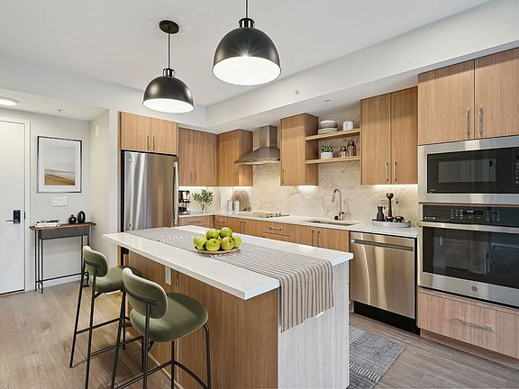 5th image of 3275 Washington Blvd #4925184