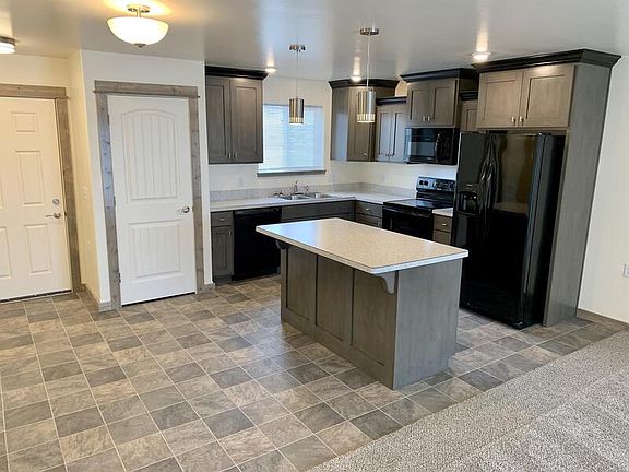 2nd image of 820 Gibbon St #2