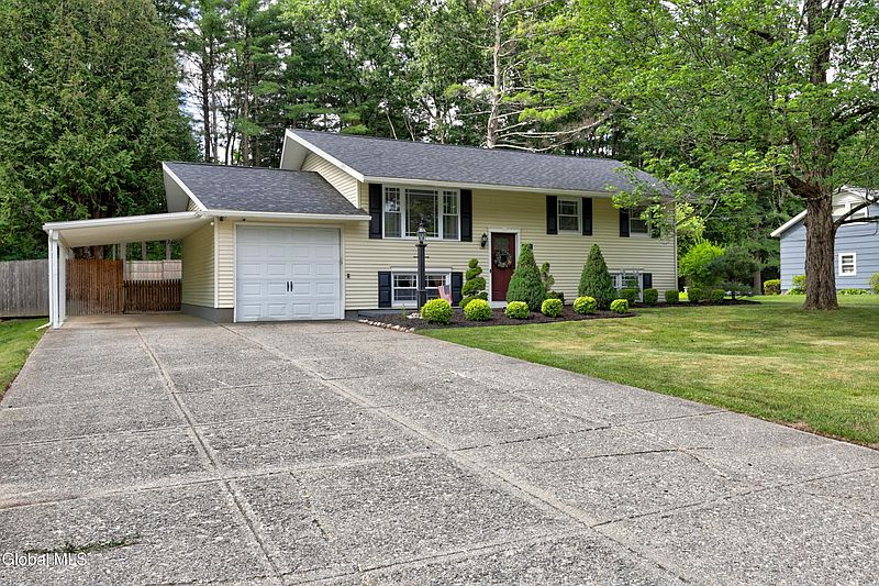 2nd image of 21 Quevic Drive