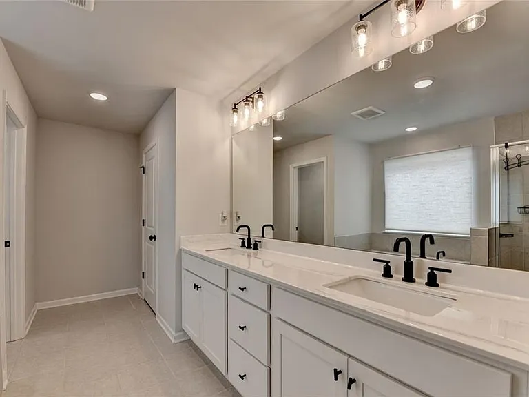 4665 Shipley Ave — Photo 62