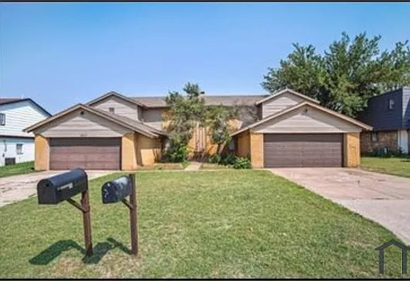 6810 Lancer Ln #B — Photo 5