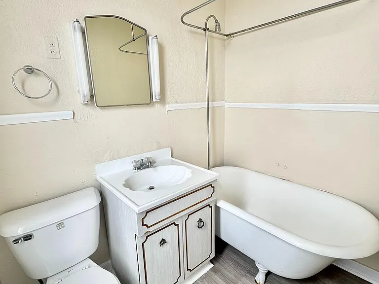 5040 Walnut St #3R — Photo 7
