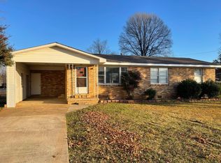401 Elmhurst Ave, Muscle Shoals, AL 35661