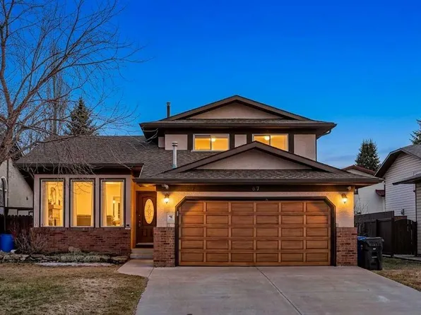 67 N Woodstock Rd SW, Calgary, AB T2W 5W3