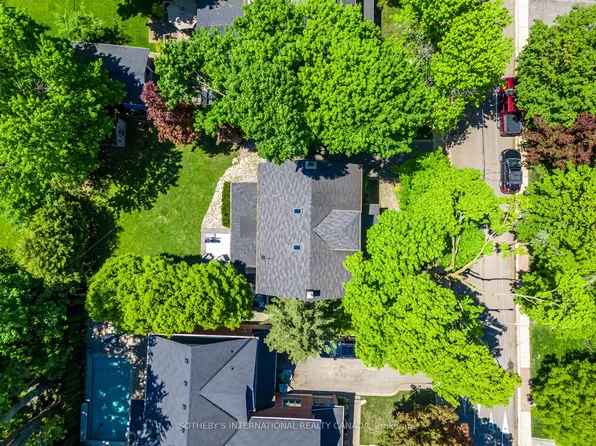 77 Catherine Ave, Aurora, ON L4G 1K6