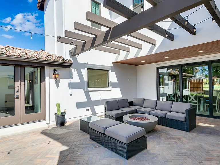 166 Avenida Aragon #B — Photo 18