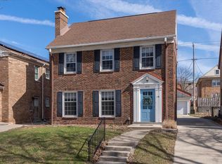 4114 N Newhall St, Shorewood, WI 53211