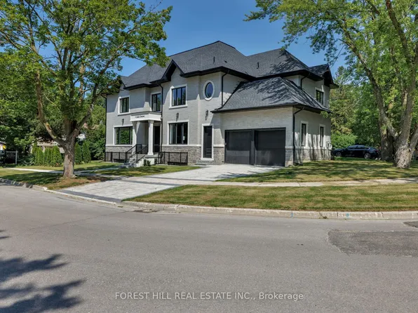 5 Cedar Cres, Aurora, ON L4G 3J7