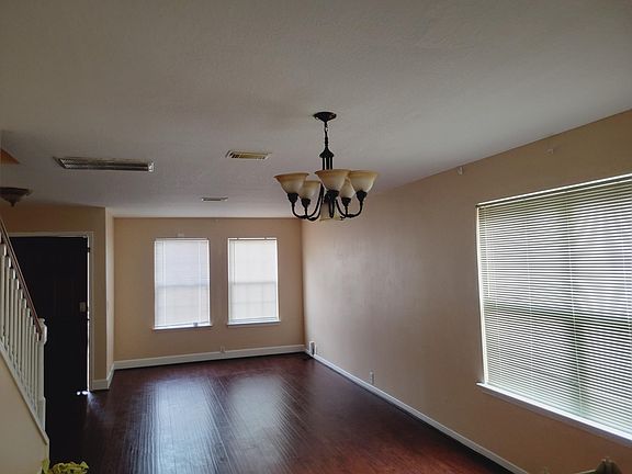 2nd image of 19135 Royal Isle Dr
