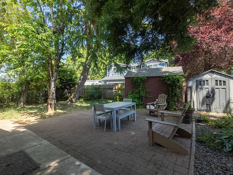 133 Shirley St — Photo 17