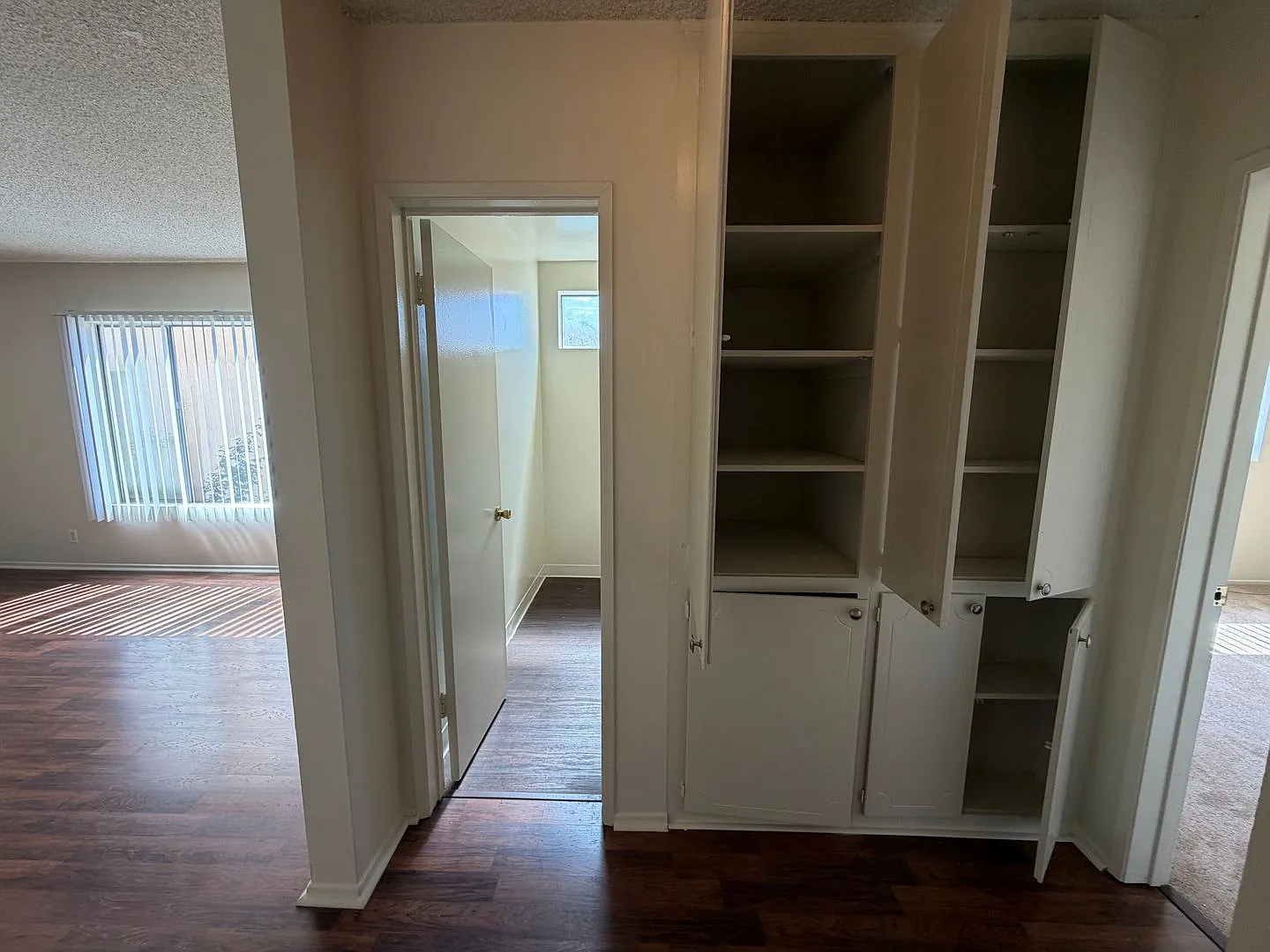 2627 10th Ct. — Photo 4