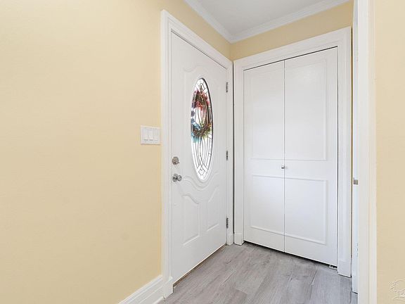 5th image of 6457 Tippin Ave
