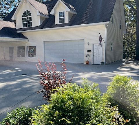Front of the Loft Apartment and Entry