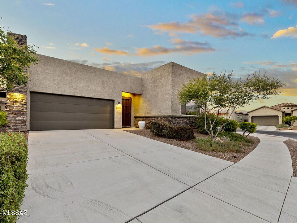 1st image of 209 E Brookdale Way