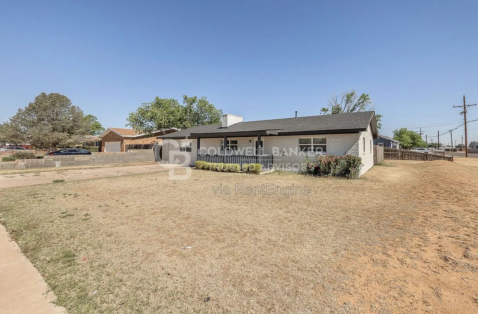 3 bed, 2.0 bath, 1932 sqft, $1,650 — Photo 2