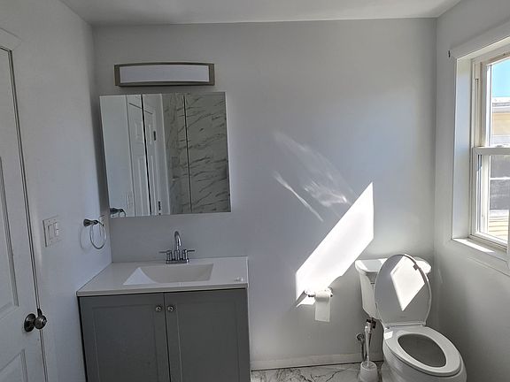 2nd image of 18 Bullard St #3