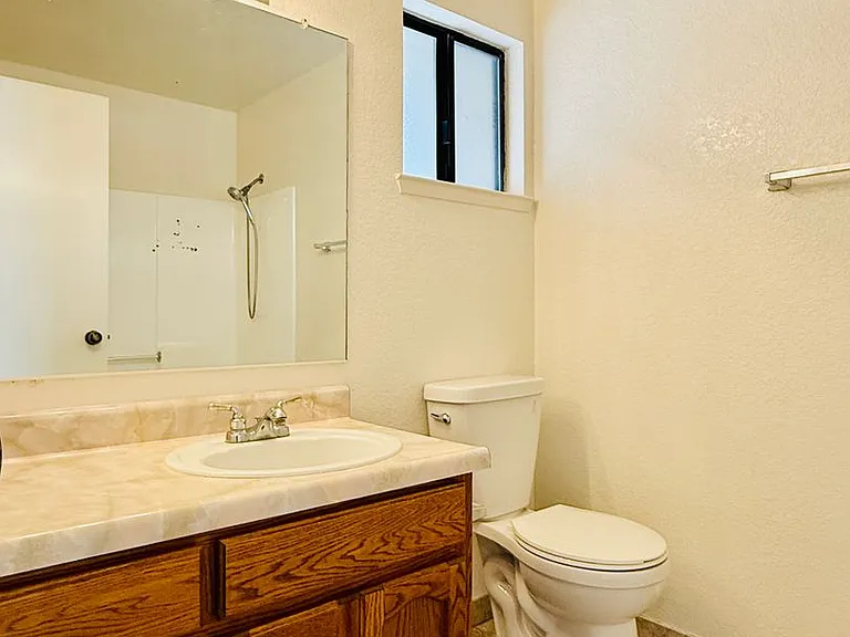 247 E Upjohn Ave — Photo 12