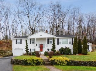12 Brookwood Dr, Johnston, RI 02919