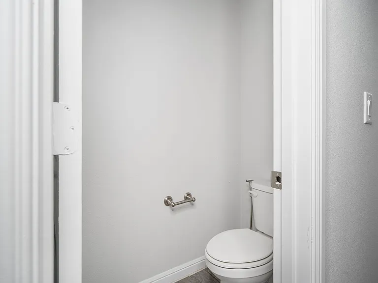 7100 Thomas Paine Rd — Photo 10