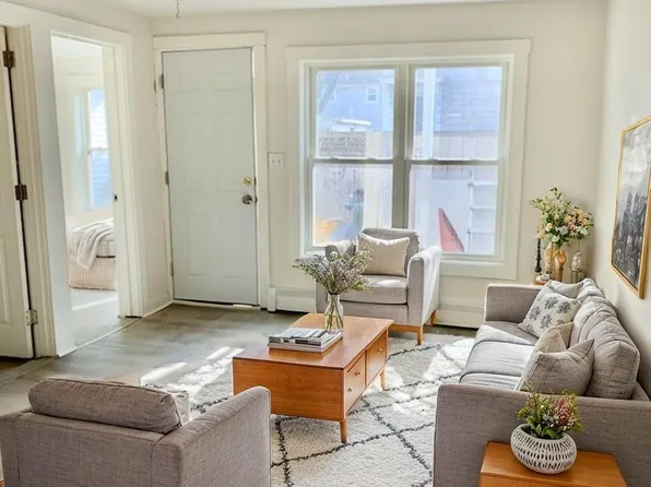 4-6 W Cen, 46 W Central Ave #D, East Wareham, MA 02538