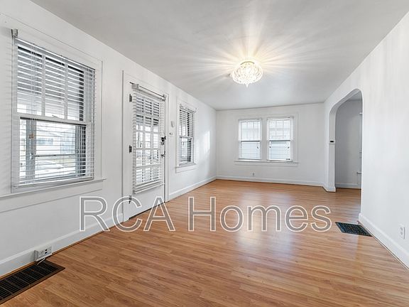 2nd image of 1226 N Grant Ave